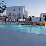 Three Shades Mykonos Otel 4*