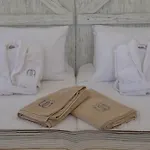 Hotel Three Shades Mykonos 4*