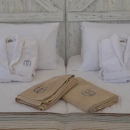 호텔 Three Shades Mykonos 4*