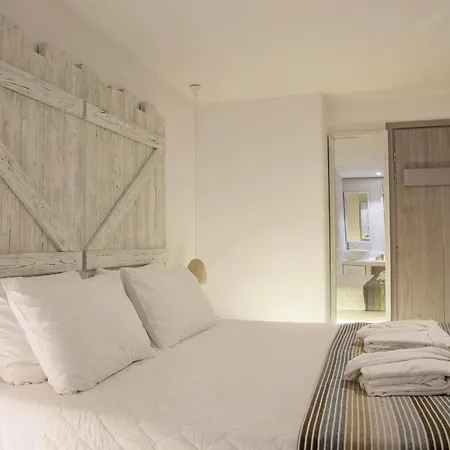 ホテル Three Shades Mykonos