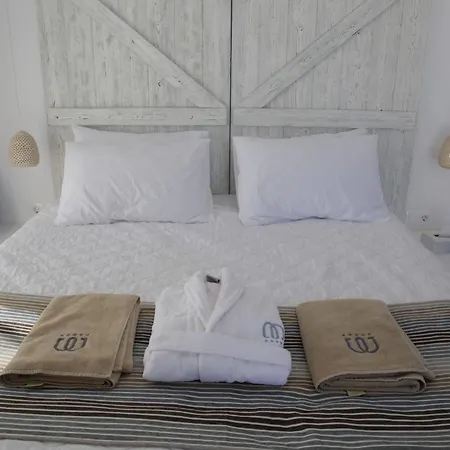 Three Shades Mykonos ホテル