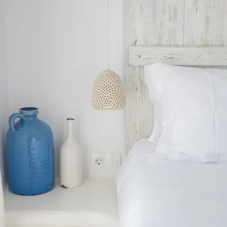 Three Shades Mykonos ホテル