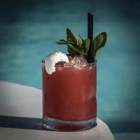 Three Shades Mykonos ホテル