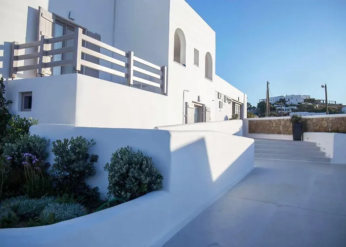 Ξενοδοχείο Three Shades Mykonos 4*